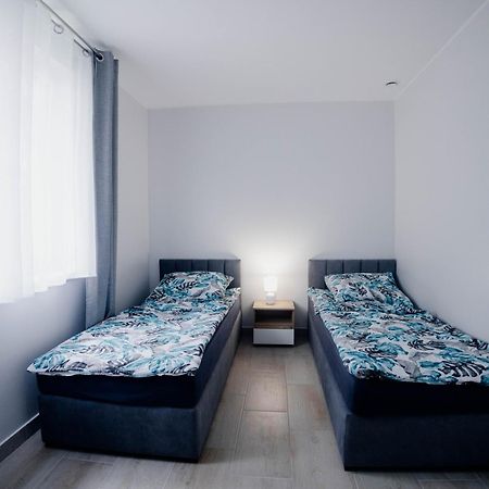 Osrodek Wypoczynkowy Wratislavia Hotel Radzyn Ngoại thất bức ảnh